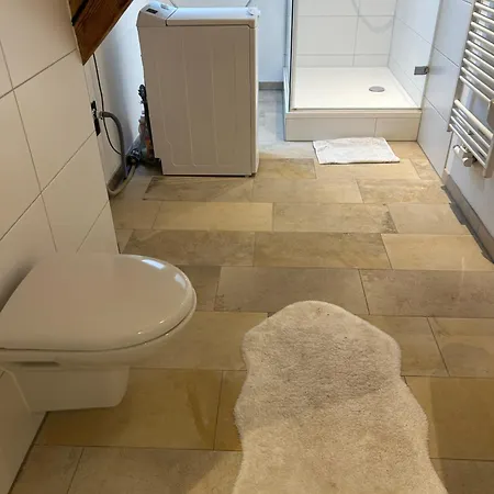 Entire Unit In - Weinstrasse, Centre, Germany * Rosenheim